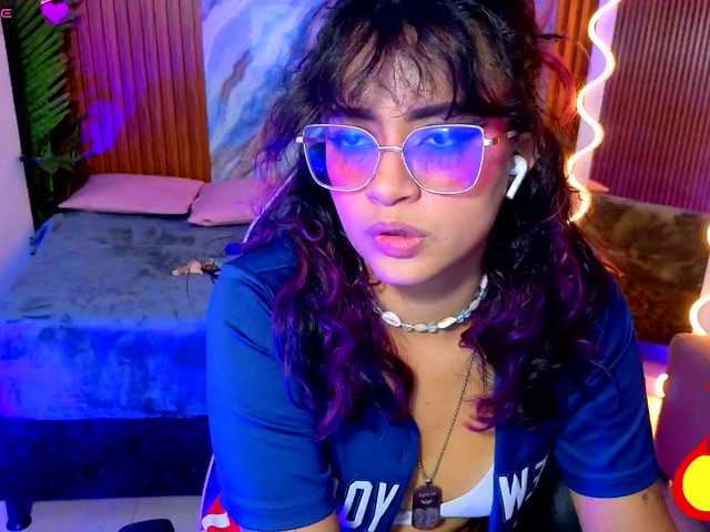 Kristen-tay live cam on BongaCams
