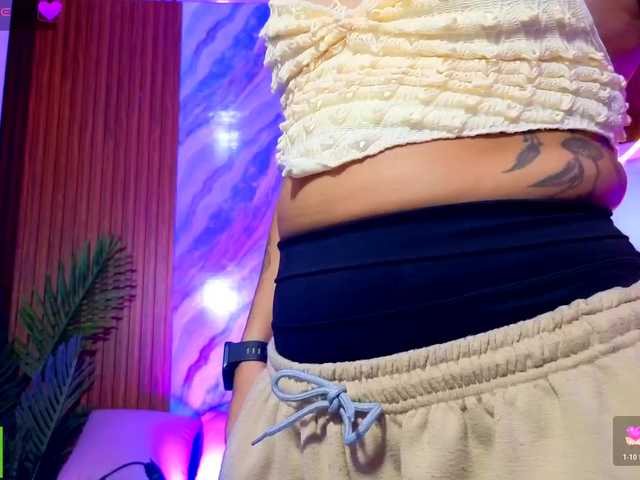 Kristen-tay live cam on BongaCams