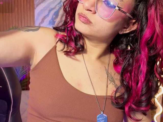 Kristen-tay live cam on BongaCams