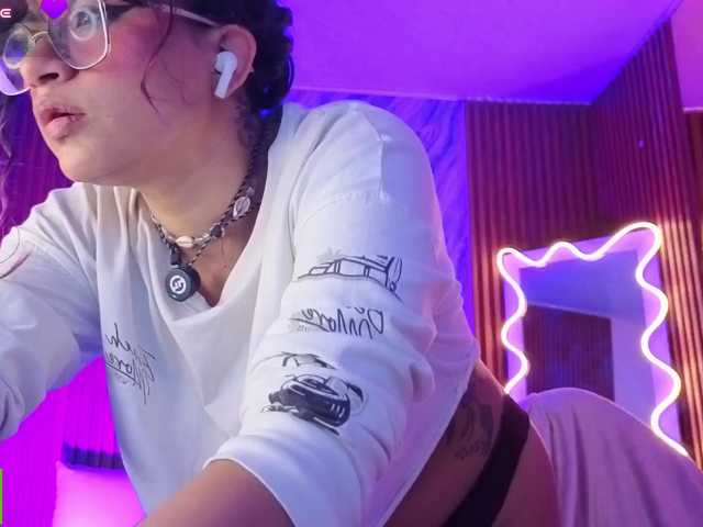 Kristen-tay
