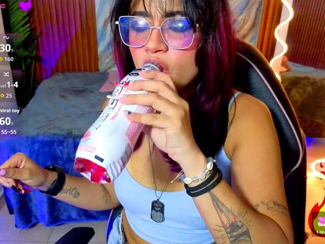 Kristen-tay live cam on BongaCams