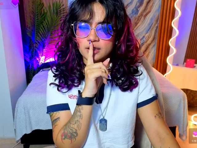 Kristen-tay live cam on BongaCams