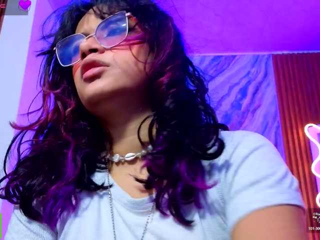 Kristen-tay live cam on BongaCams