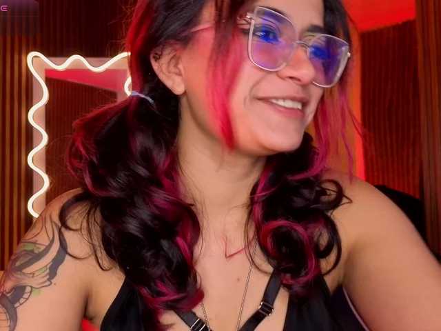 Kristen-tay live cam on BongaCams