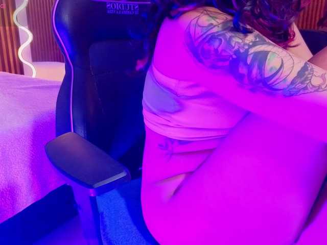 Kristen-tay live cam on BongaCams