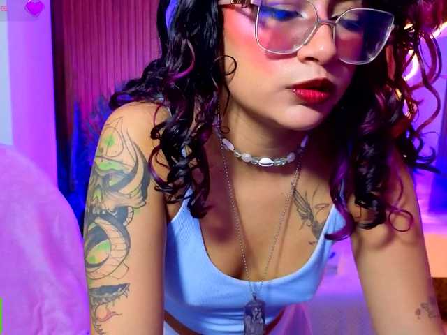 Kristen-tay live cam on BongaCams