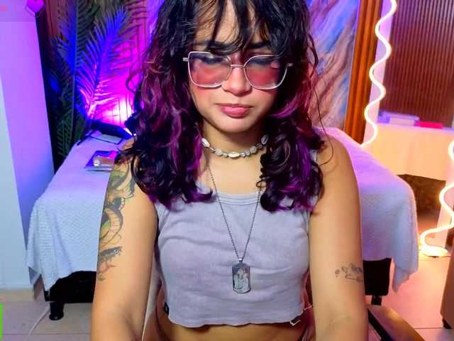 Kristen-tay live cam on BongaCams