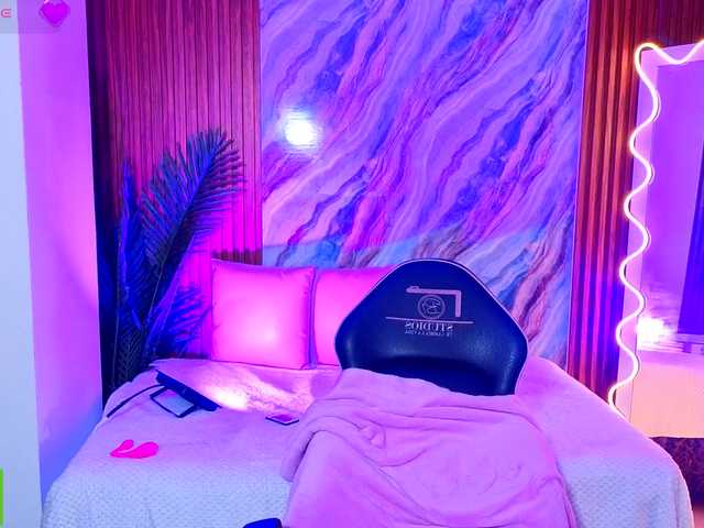 Kristen-tay live cam on BongaCams