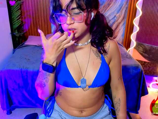 Kristen-tay live cam on BongaCams