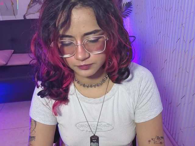 Kristen-tay's BongaCams show and profile