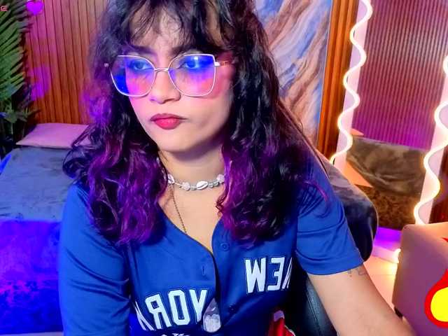 Kristen-tay live cam on BongaCams