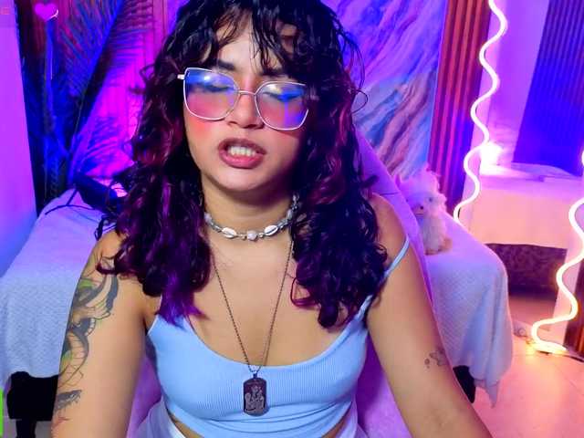 Kristen-tay live cam on BongaCams