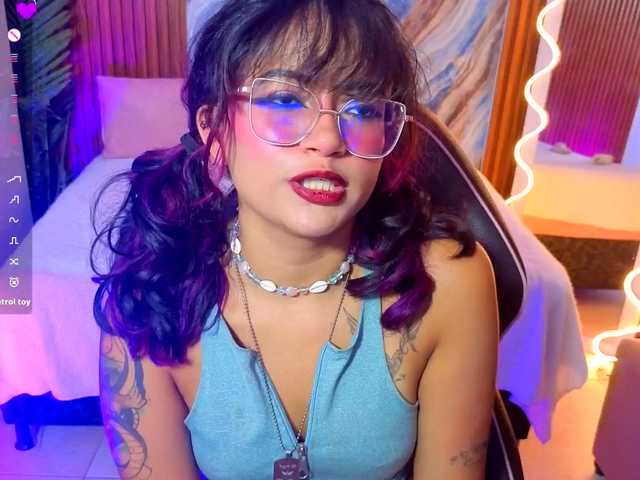 Kristen-tay live cam on BongaCams