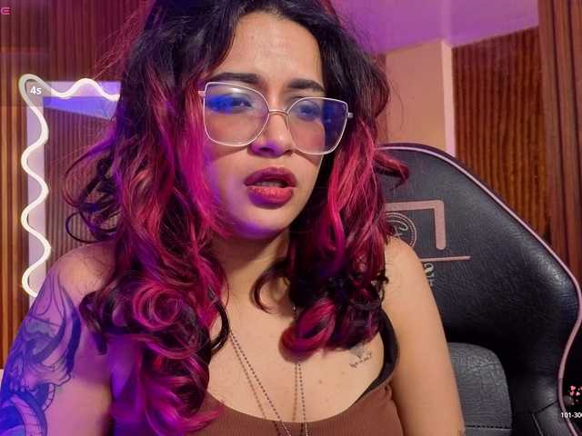 Kristen-tay live cam on BongaCams