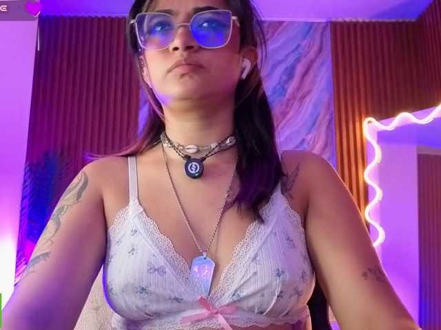 Kristen-tay live cam on BongaCams