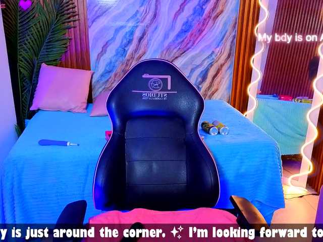 Kristen-tay live cam on BongaCams