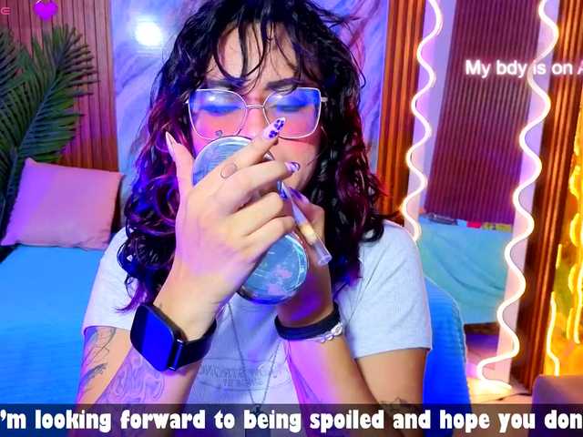 Kristen-tay live cam on BongaCams
