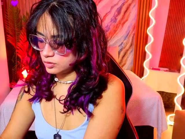 Kristen-tay live cam on BongaCams