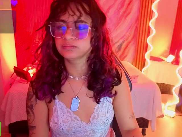Kristen-tay live cam on BongaCams