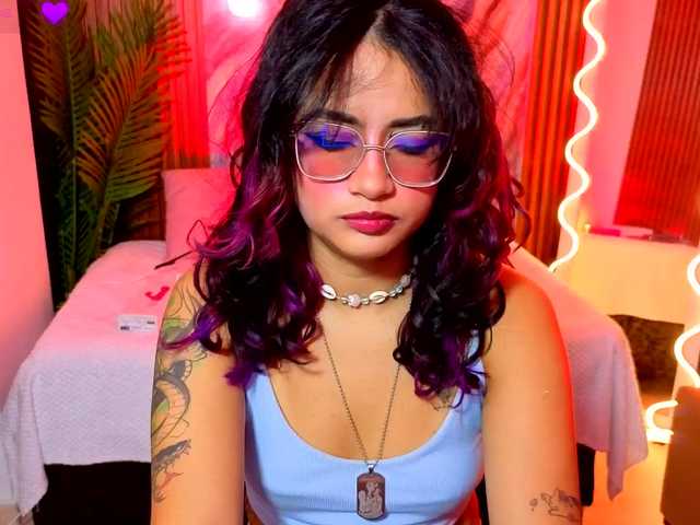 Kristen-tay live cam on BongaCams