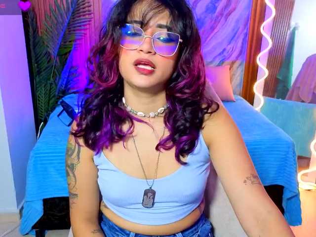Kristen-tay live cam on BongaCams