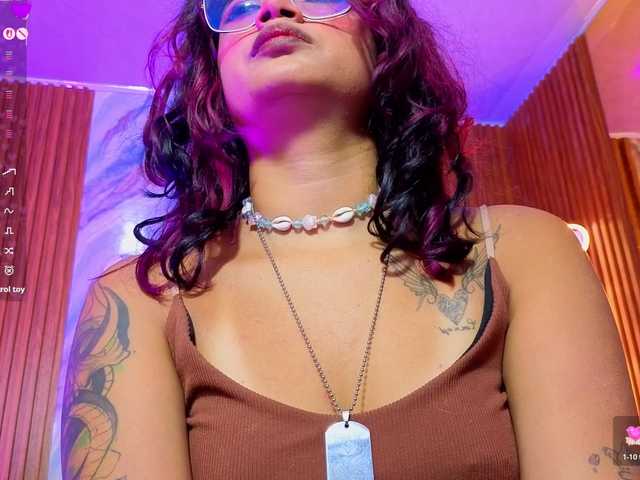 Kristen-tay live cam on BongaCams