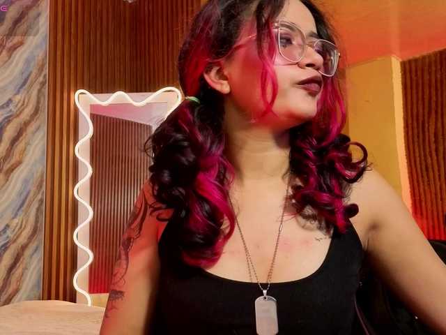 Kristen-tay live cam on BongaCams