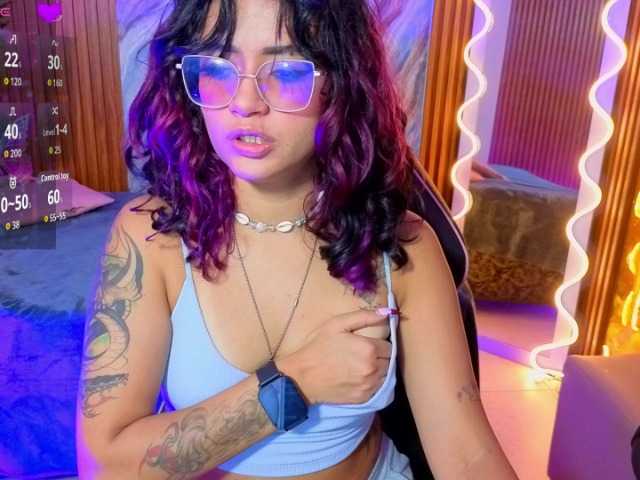 Kristen-tay live cam on BongaCams