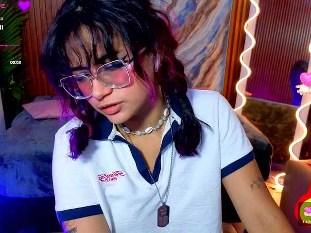 Kristen-tay live cam on BongaCams