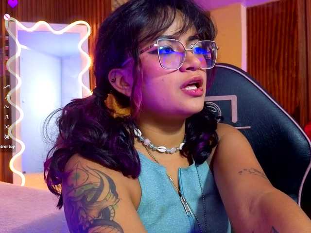 Kristen-tay live cam on BongaCams