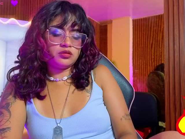 Kristen-tay live cam on BongaCams