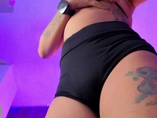 Kristen-tay, live now on BongaCams