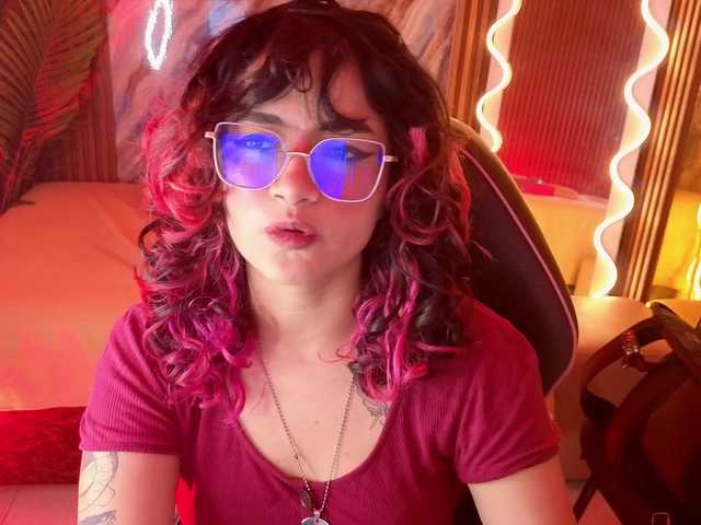 Kristen-tay live cam on BongaCams