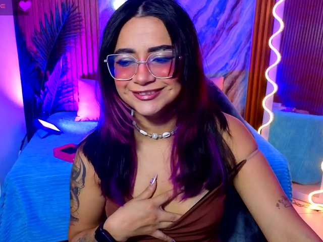 Kristen-tay live cam on BongaCams