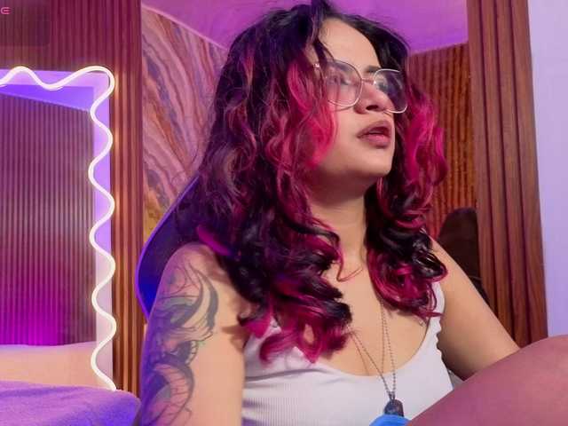 Kristen-tay live cam on BongaCams