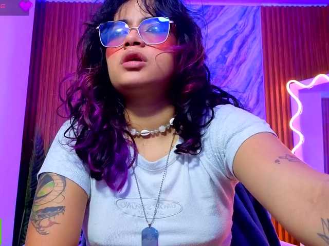 Kristen-tay live cam on BongaCams