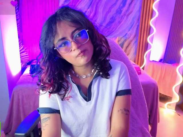 Kristen-tay live cam on BongaCams