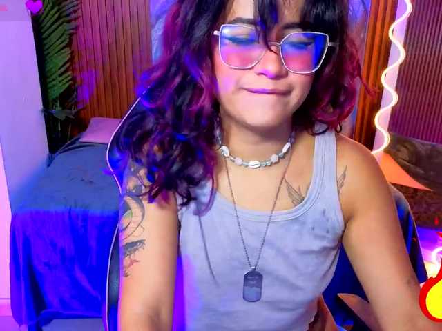 Kristen-tay live cam on BongaCams