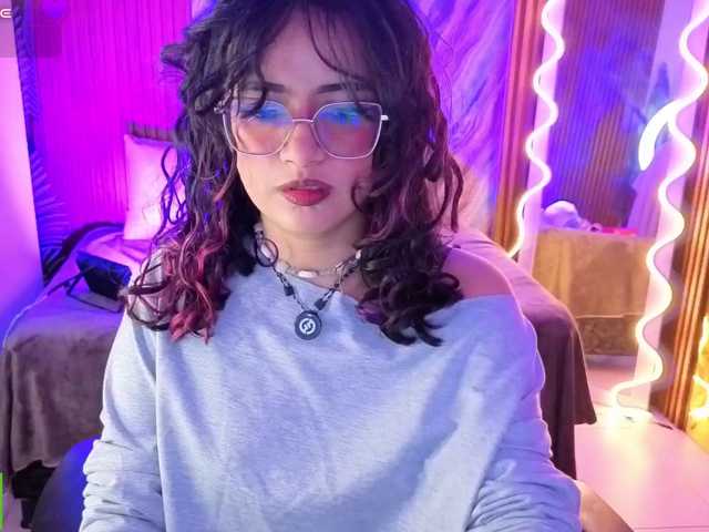 Kristen-tay live cam on BongaCams