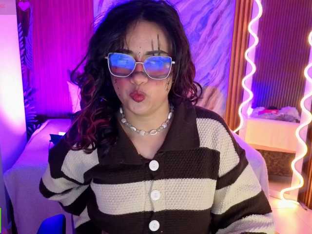 Kristen-tay live cam on BongaCams