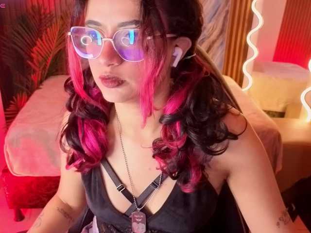 Kristen-tay live cam on BongaCams