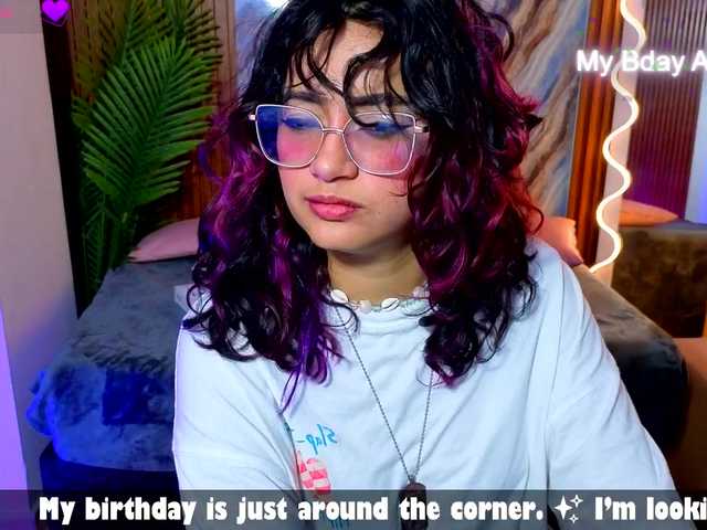 Kristen-tay live cam on BongaCams