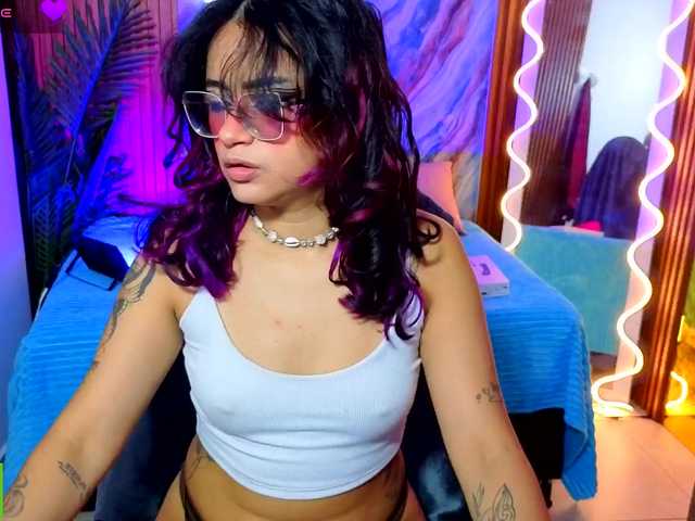 Kristen-tay live cam on BongaCams