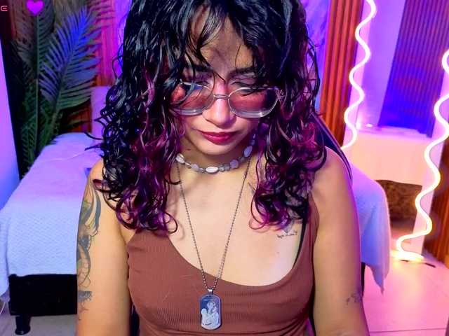 Kristen-tay live cam on BongaCams