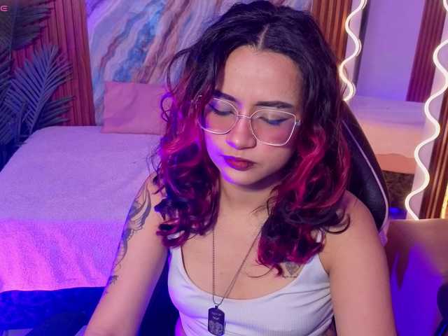 Kristen-tay live cam on BongaCams