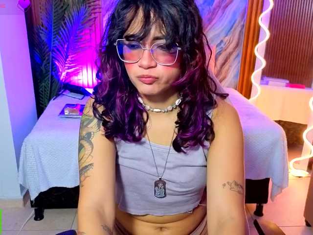 Kristen-tay live cam on BongaCams