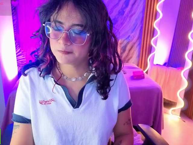Kristen-tay live cam on BongaCams