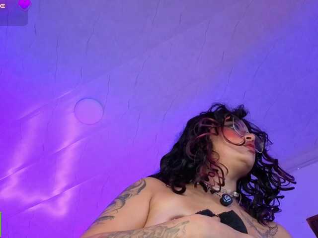 Kristen-tay