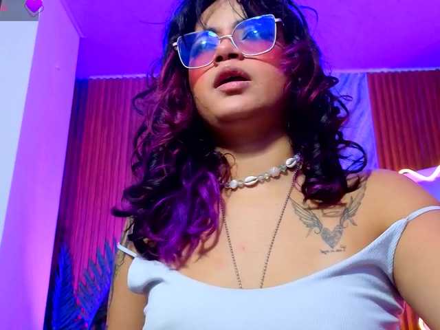 Kristen-tay live cam on BongaCams