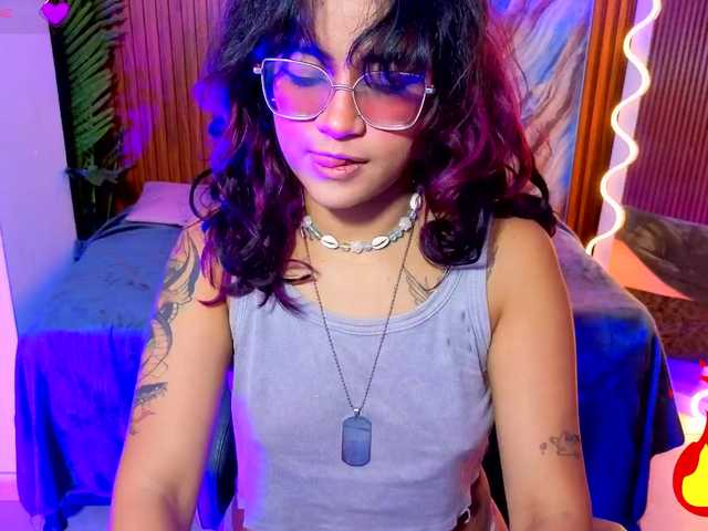 Kristen-tay live cam on BongaCams
